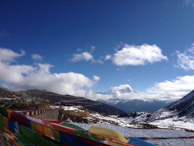 西藏——繁荣稳定的雪域高原与世界共绘和谐共生新篇章